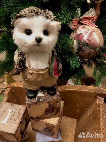 Коллекционные игрушки: Ёжик Tobias