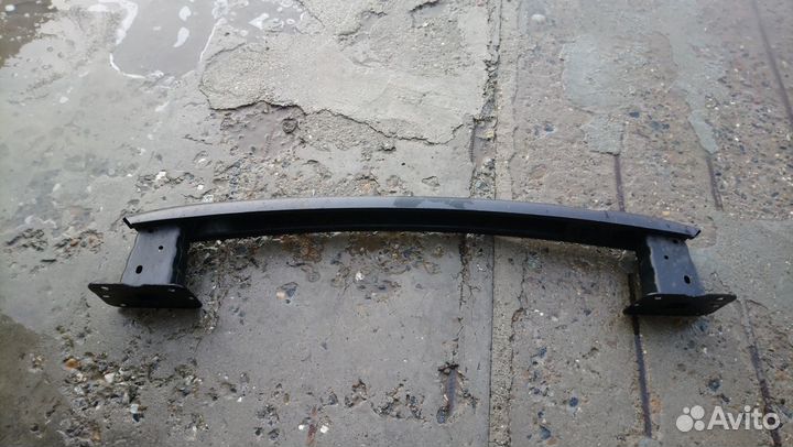 Оригинальный усилитель заднего бампера Фокус3