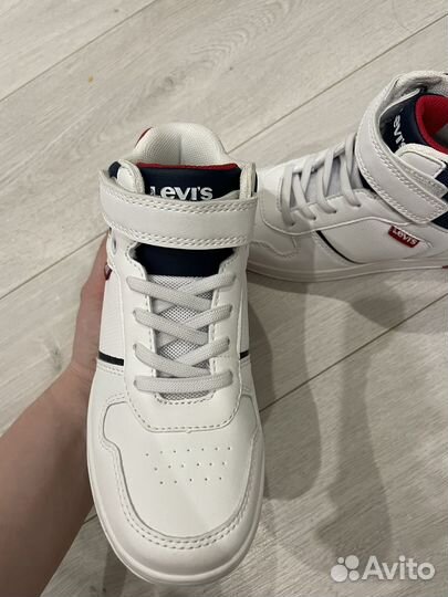 Кроссовки высокие levis для мальчика 31 новые