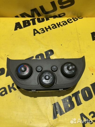 Блок управления печкой Шевроле Кобальт