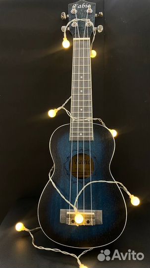 Гавайская гитара (укулеле) fabio