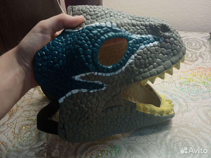 Маска динозавра 