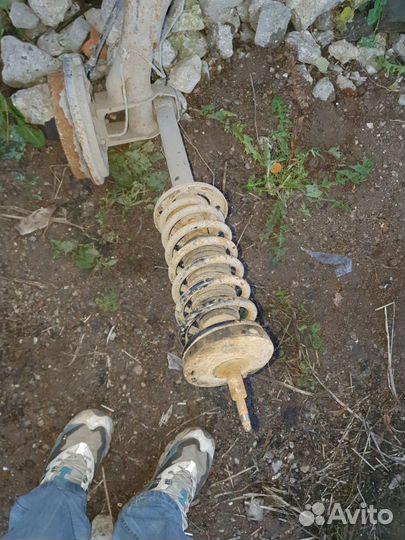 Задние амортизаторы с пружиной на гольф 3