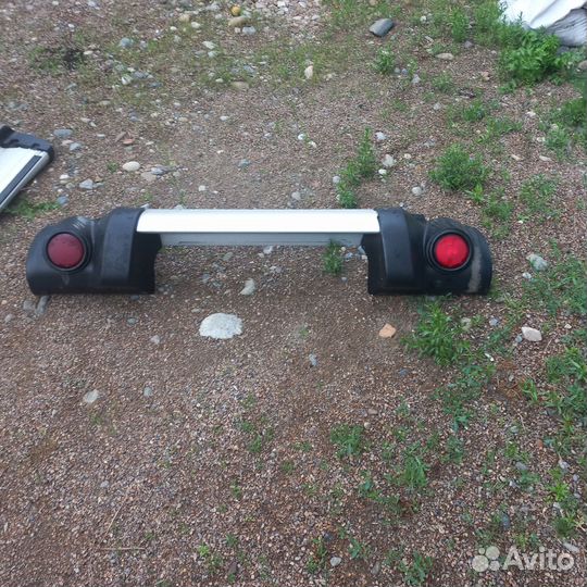 Задний бампер