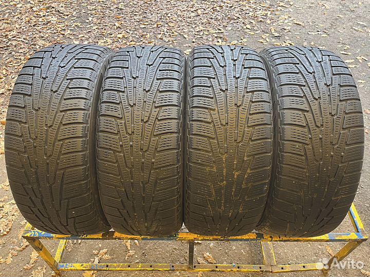 Nokian Tyres Hakkapeliitta R SUV 235/55 R18 104R