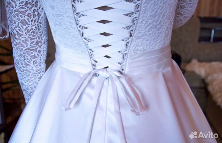 Свадебное платье