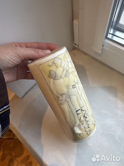 Свеча с девушками