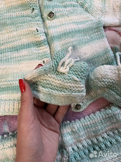 Вязаный вручную комплект размер 56-62