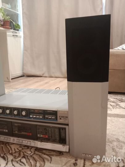 Магнитофон усилитель и колонки