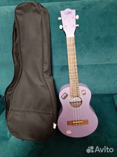 Укулеле с чехлом