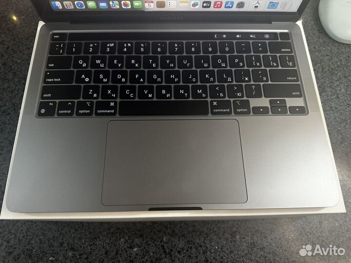 MacBook Pro 13 2022 M2/16 GB/512 SSD/14ц