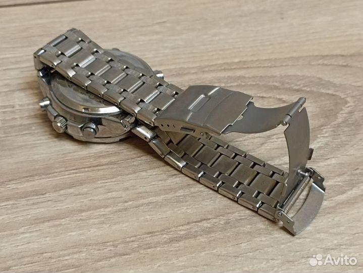Наручные часы Water resistant