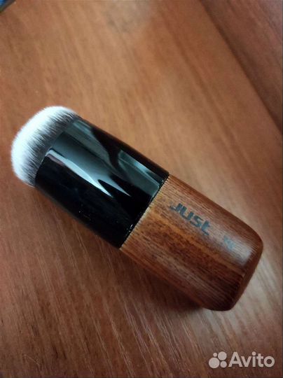 Кисть д/макияжа новая