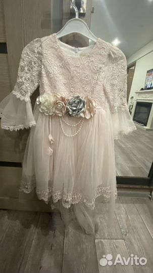 Платье праздничное