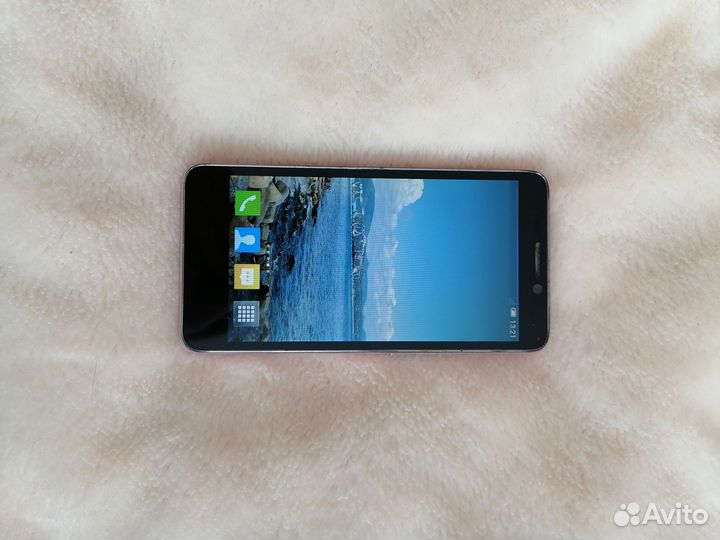 Alcatel OneTouch IDOL 6030X, 4 ГБ