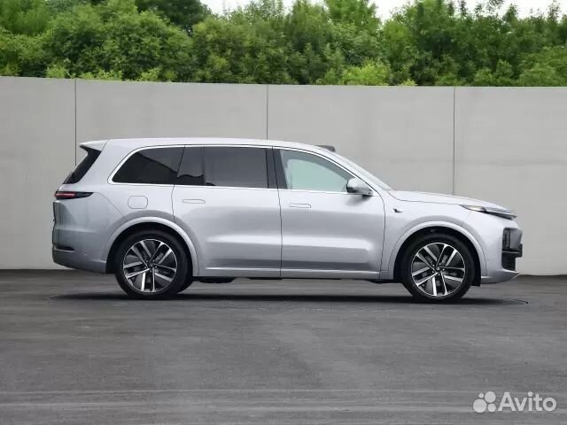LiXiang L9 1.5 AT, 2023, 10 км