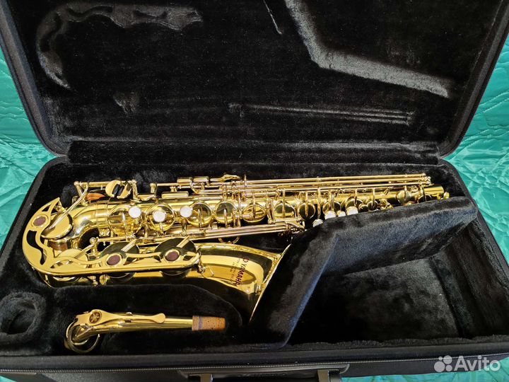 Футляр,кейс,чехол,чемодан для саксофона альта