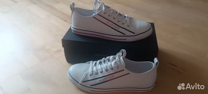 Tommy hilfiger кеды