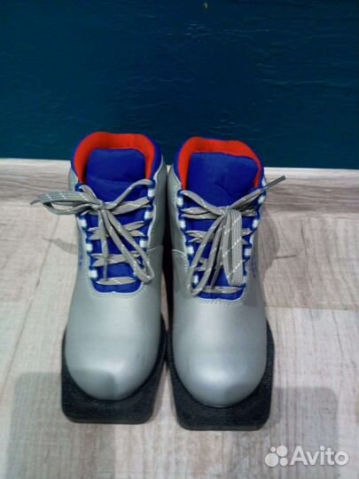 Беговые лыжи детские