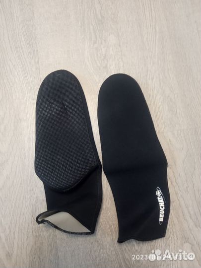 Костюм для подводного плавания