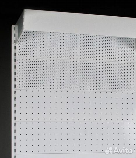 Брендированные стеллажи