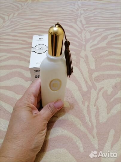 Продаю женские духи