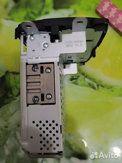 Штатная магнитола Renault harn 1005