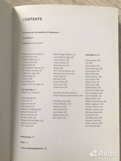 Книга How to read photograph, Ian Jeffrey