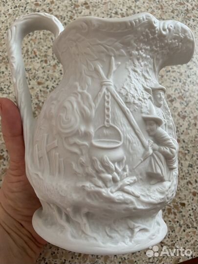 Ваза (кувшин) фарфоровая