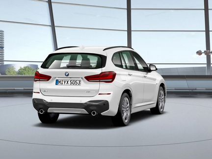 BMW X1 2.0 AT, 2022