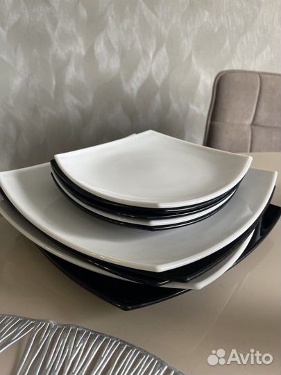 Набор столовой посуды 14 штук