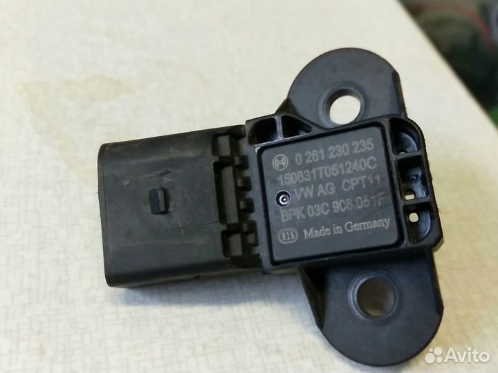 Датчик давления VW Polo 03C906051F оригинал