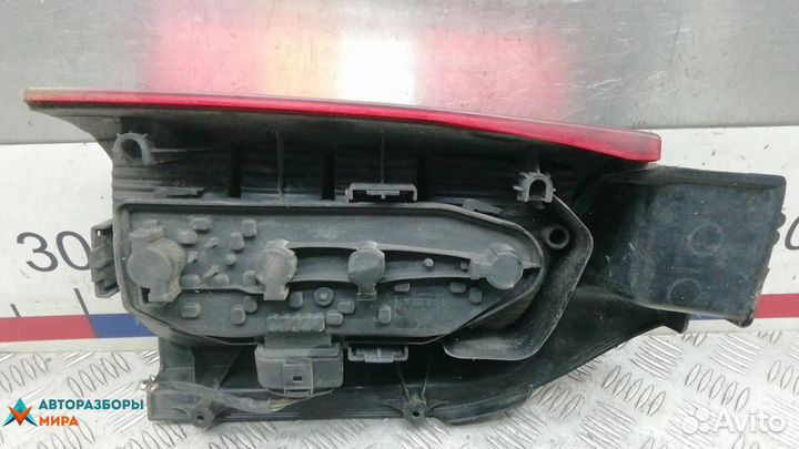 Фонарь задний правый Volkswagen Transporter T5