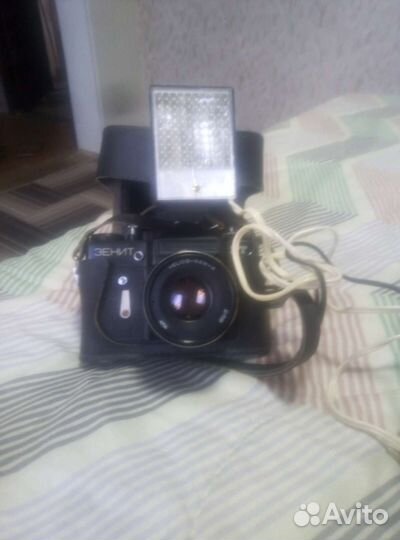 Фотоаппарат со вспышкой