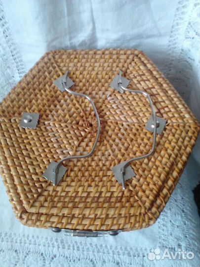 Короб для рукоделия,камушки стеклянные