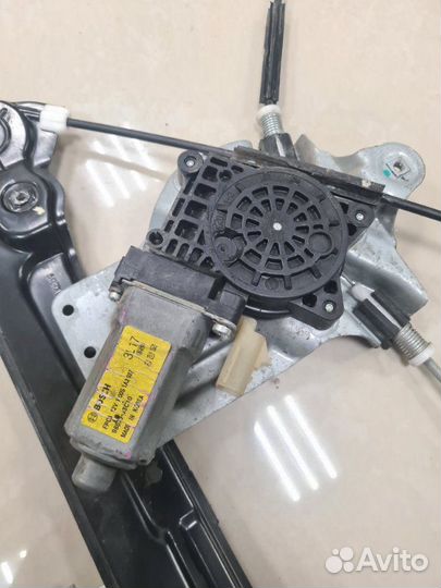 Стеклоподъемник передний правый Chevrolet Cruze