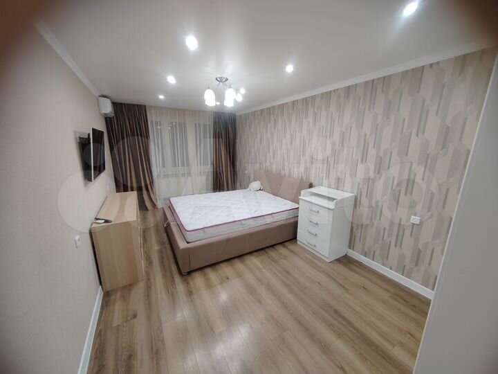 2-к. квартира, 61 м², 8/16 эт.