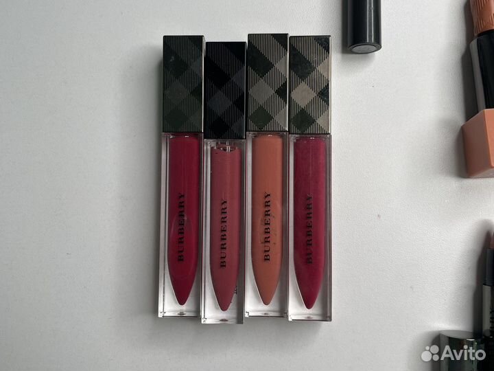 Burberry помада, блеск для губ