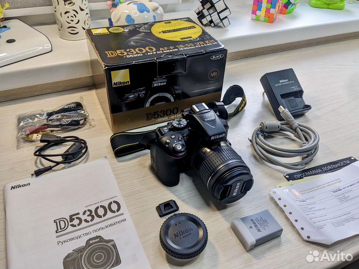 Зеркальный фотоаппарат