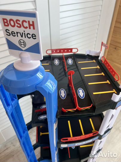 Парковка пятиуровневая Bosch трек для машинок