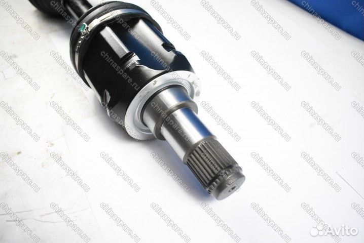 Привод в сборе Toyota Fortuner / Hilux 15