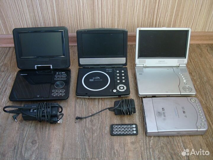 Портативные японские DVD плееры Digistance, Axion