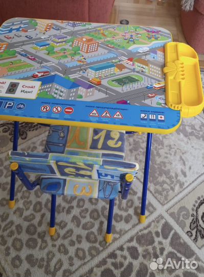 Столик -парта