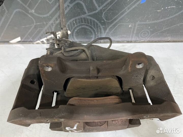 Суппорт передний правый Audi Allroad C5 ARE 2002