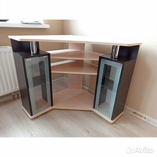 Тумба под телевизор