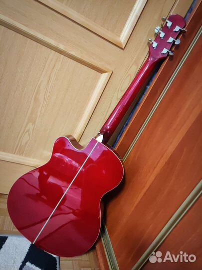 Уникальная трансакустическая гитара