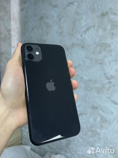 iPhone 11, 64 ГБ