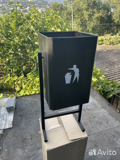 Новая Уличная урна