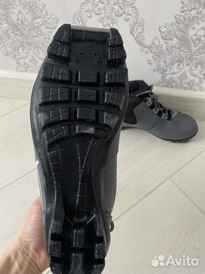 Ботинки лыжние детские р. 35