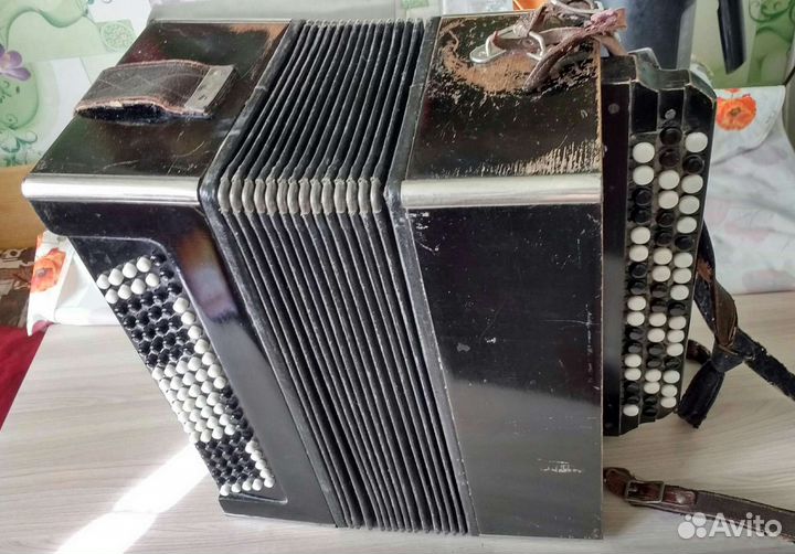 Баян СССР трехрядный старый